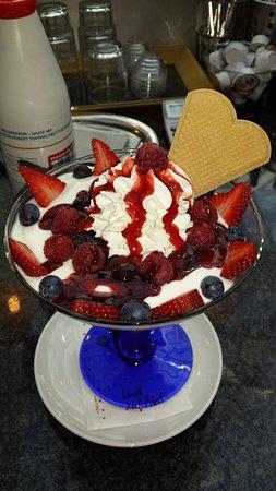 Eis Cafe Dolce Momento