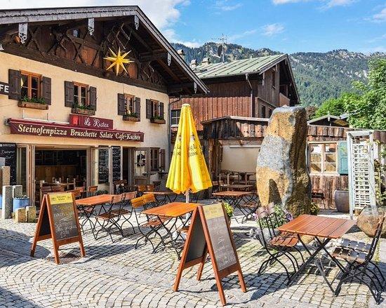 La Rustica Restaurant