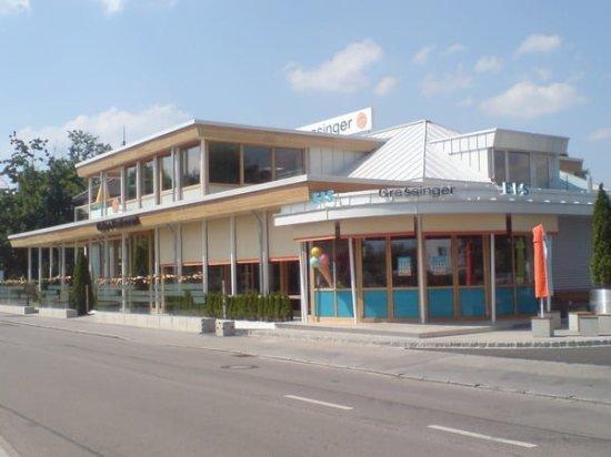 Grassinger Cafe & Restaurant