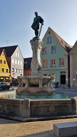 Kaiser-Ludwig-Brunnen