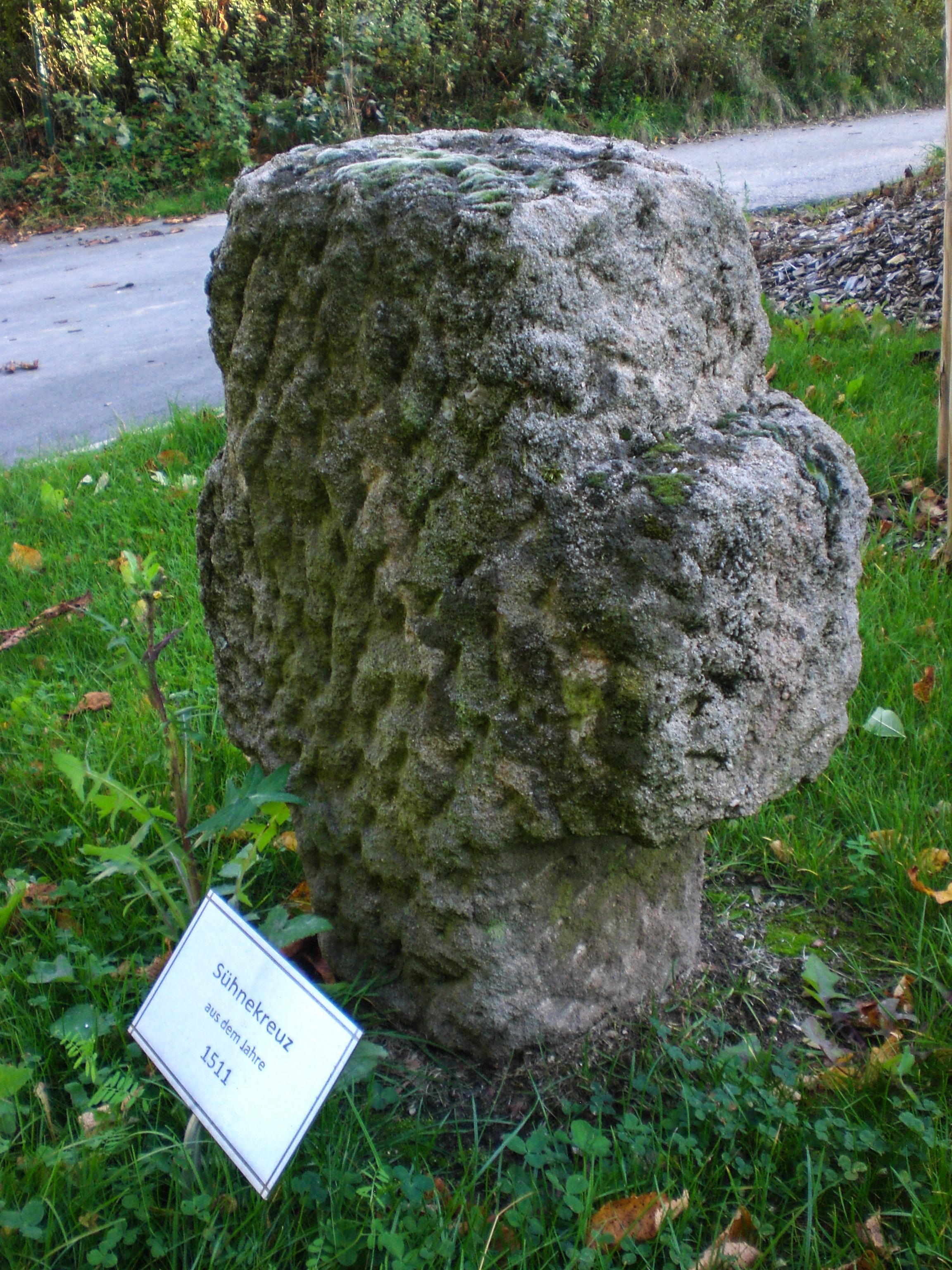 Helmkreuz in Großschwarzenlohe