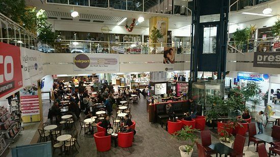 Einkaufszentrum Neuer Markt