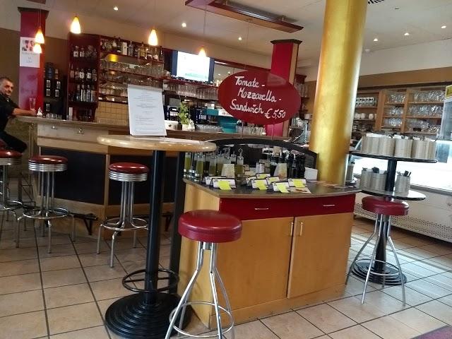 Central Cafe Bistro Bar