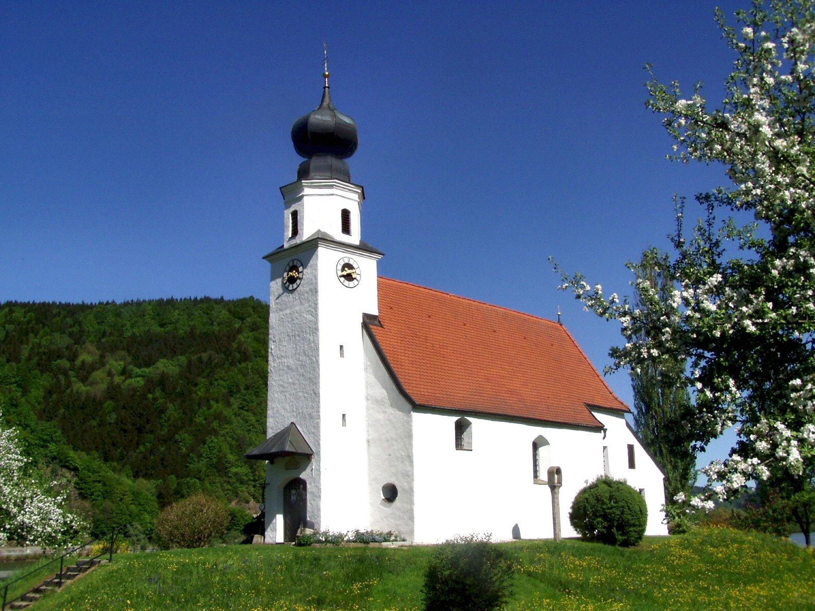 Kath. Filialkirche hll. Peter und Paul