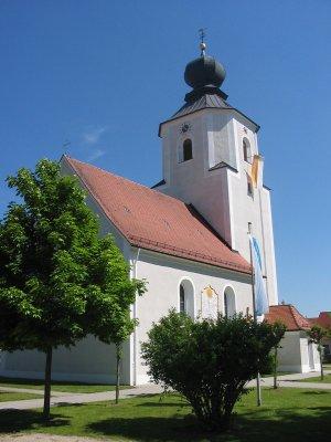 Katholische Pfarrkirche St. Leonhard