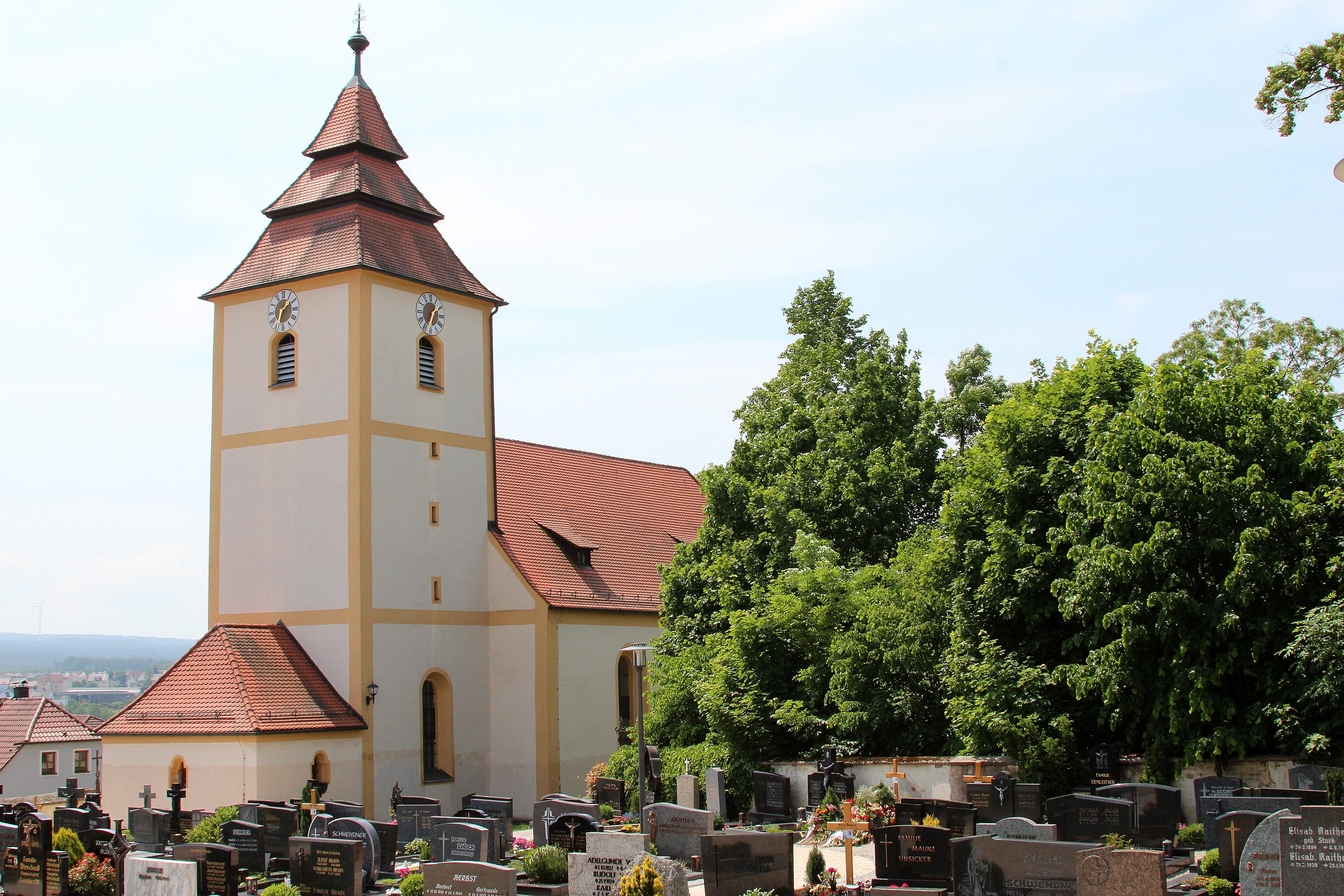 Pfarrkirche St. Emmeram und St. Johann Baptist