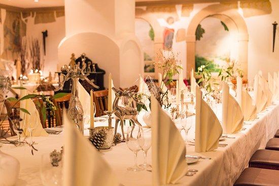 Hirschen's Wirtsstuben