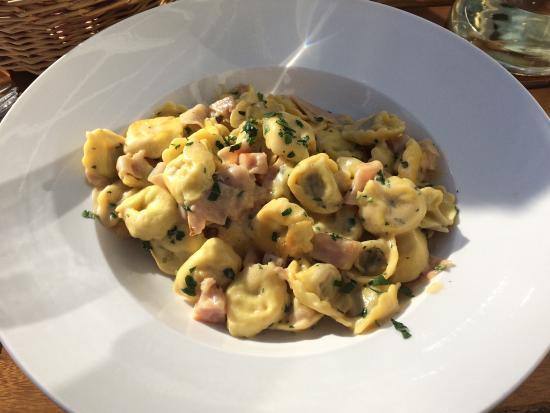 Trattoria La Famiglia