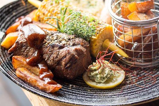 Loft's Bar Bistro Steakhaus