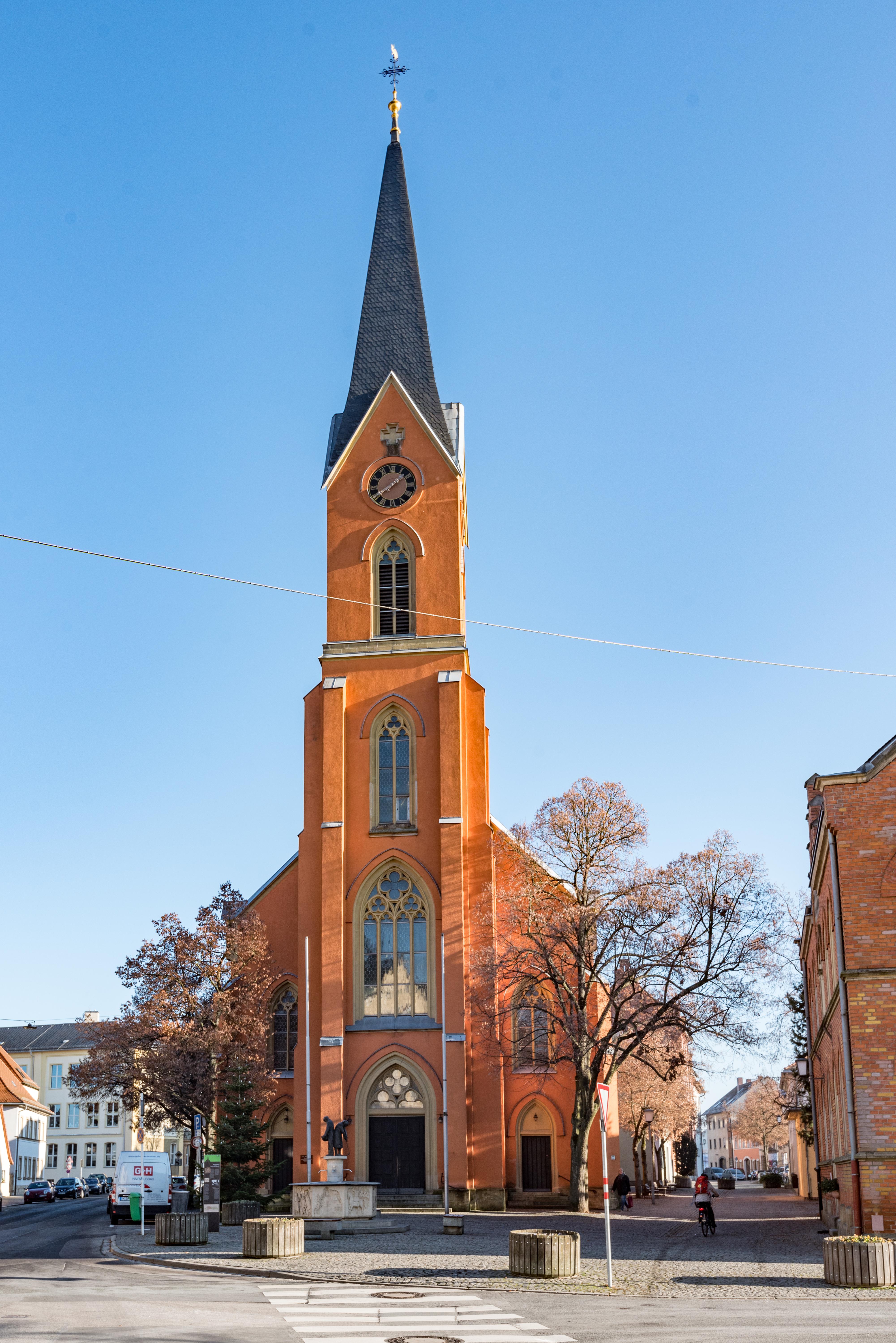 Katholische Pfarrkirche Maria-Hilf