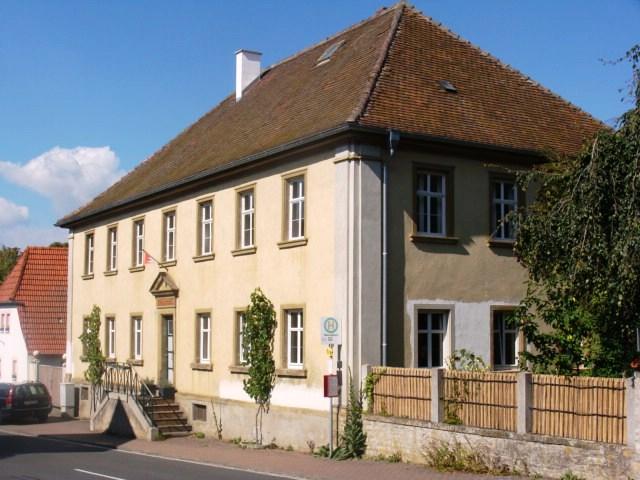 Ehemaliges Schul- und Rathaus