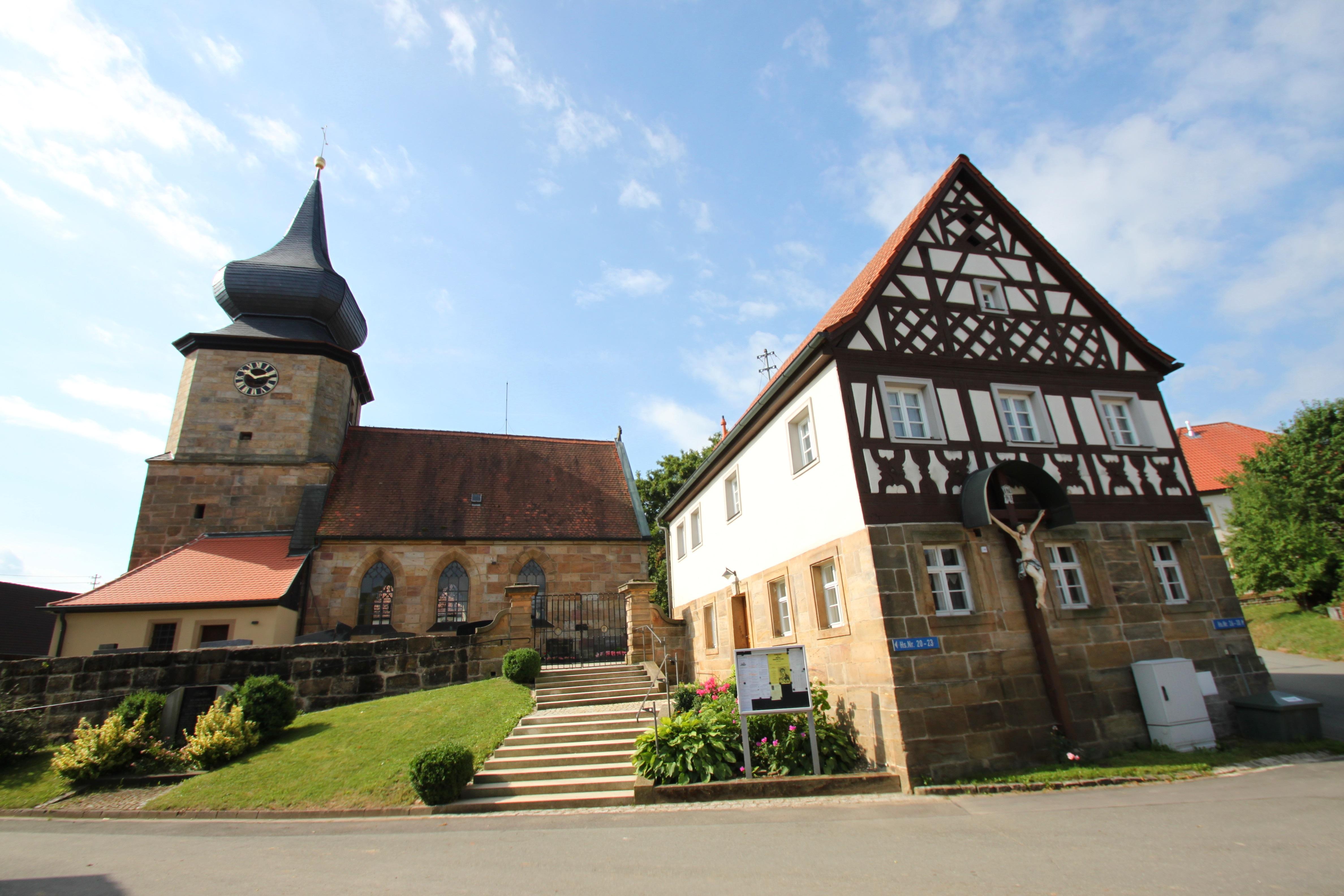 Katholische Pfarrkirche St. Maternus