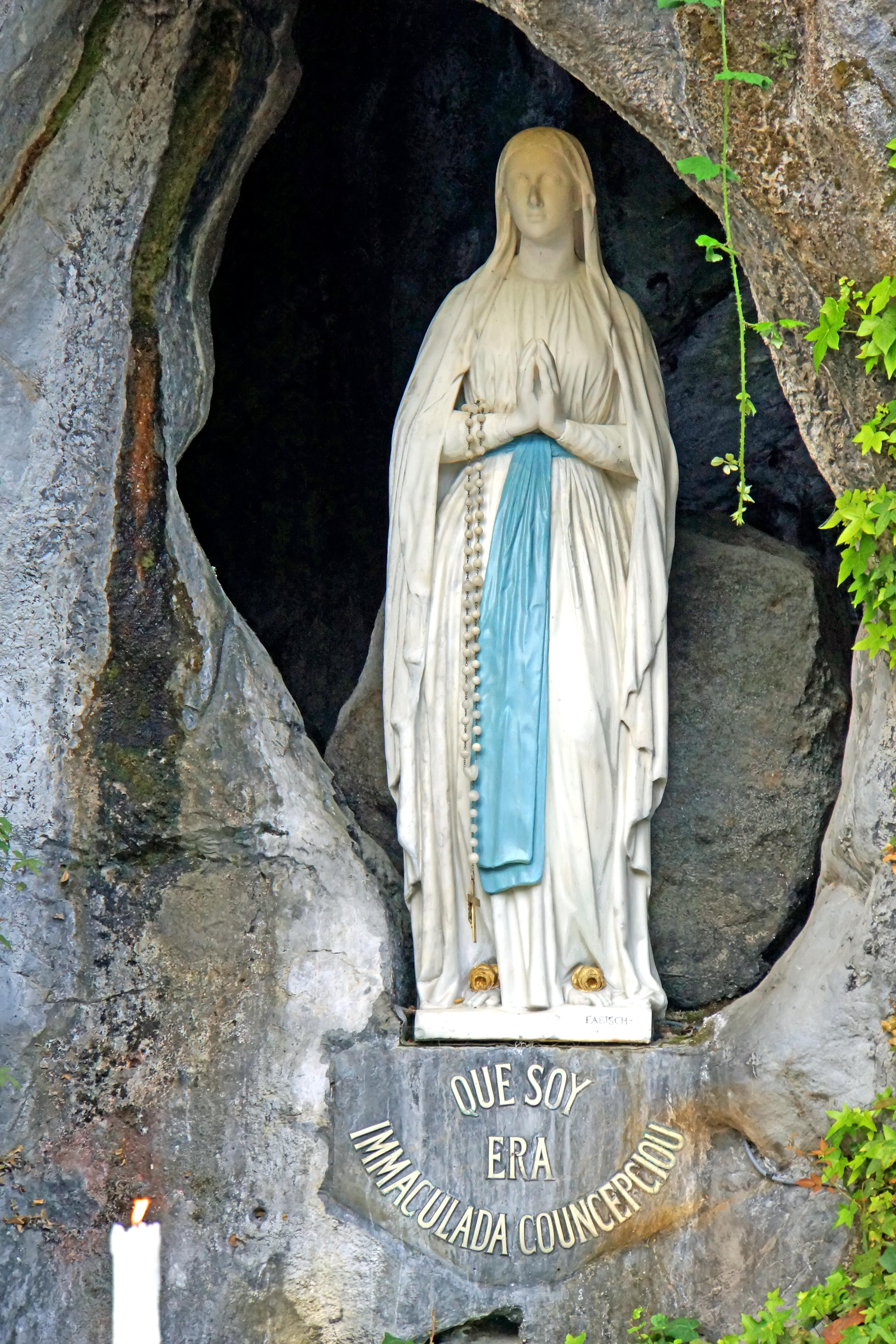 Marienerscheinungen und Wallfahrt in Lourdes