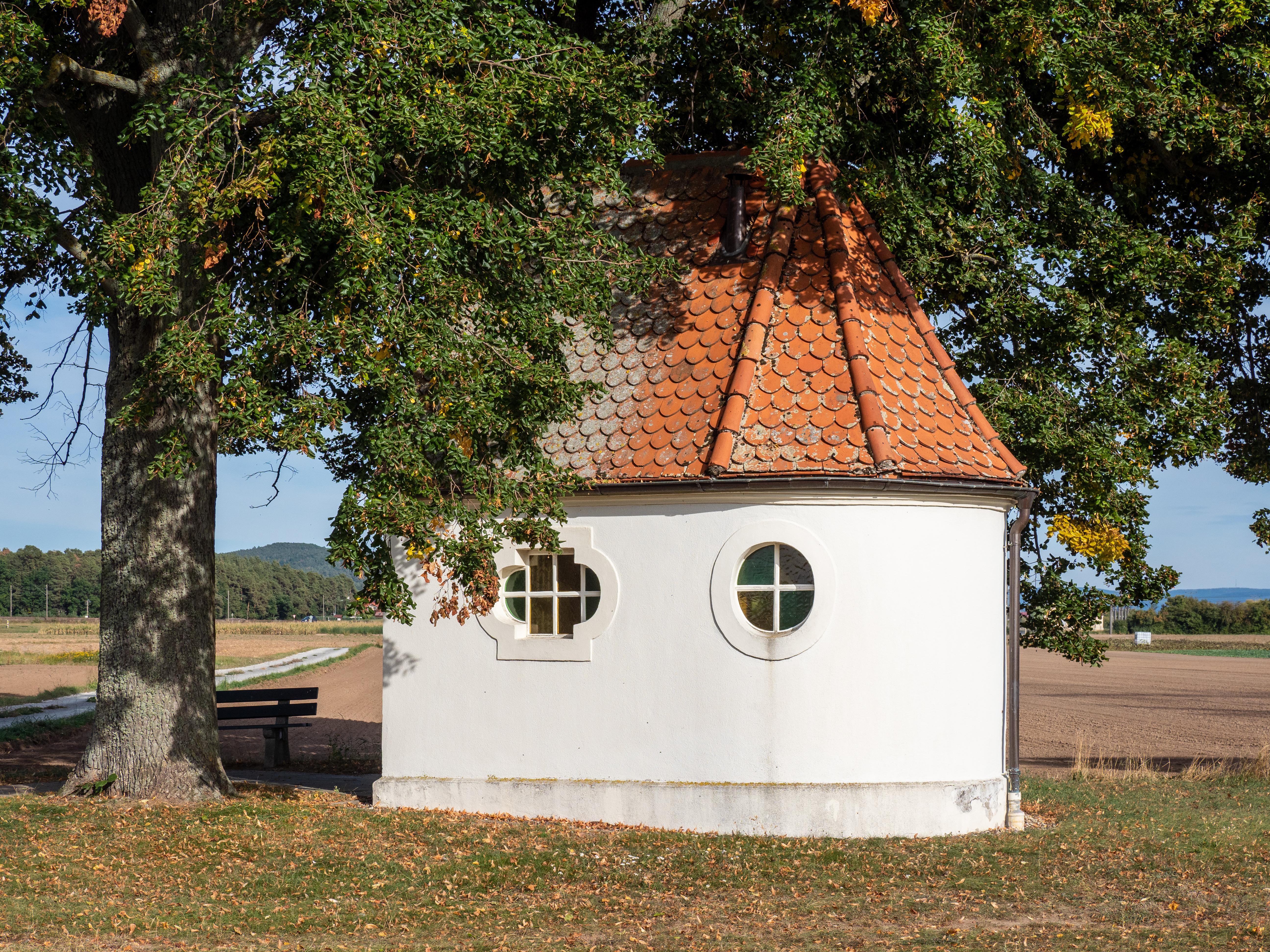 Feldkapelle mit Satteldach