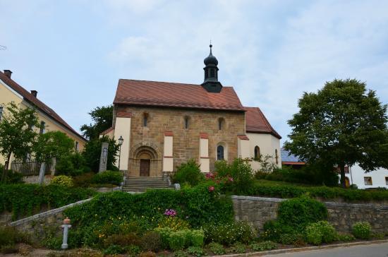 Filialkirche Hl. Drei Könige und St. Matthäus in Friedersried