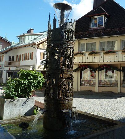 Bronze Brunnen