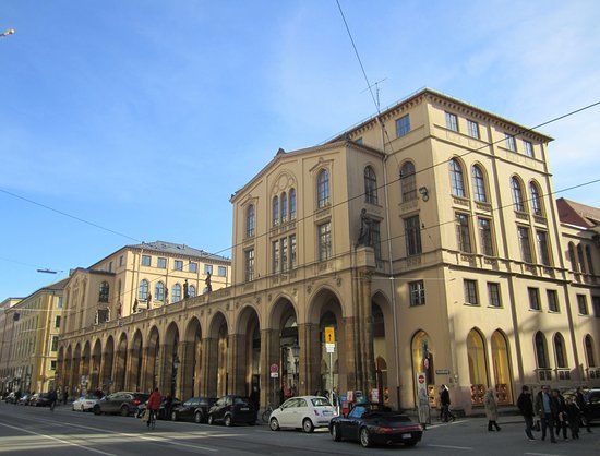 Maximilianstraße