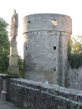 Stadtgraben mit dickem Turm & Nikolausturm