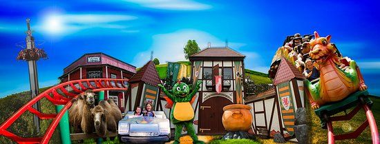 Schloss, ehemalige mittelalterliche Wasserburg